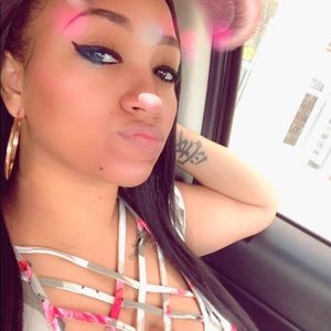 Meet your Posher, Latasha